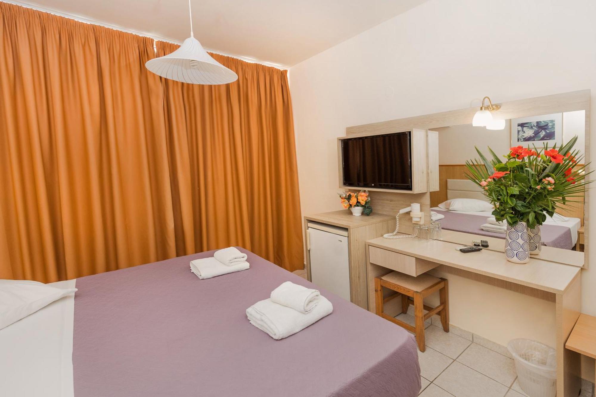 Eri Beach & Village Hotel Херсониссос Экстерьер фото